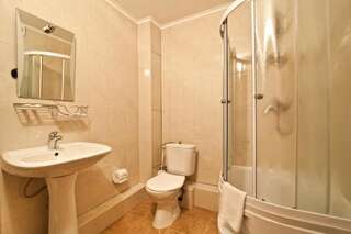 Отели типа «постель и завтрак» Гостиница Ингул Николаев Полулюкс-4