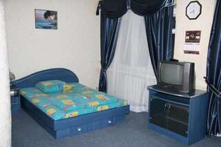 Отели типа «постель и завтрак» Гостиница Ингул Николаев Стандартный двухместный номер с 1 кроватью-4